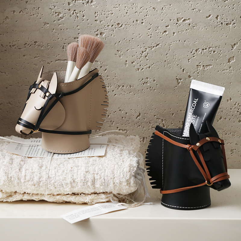 Luxury Leather Horse-head Stor - огляд і ціна Luxury Skincare Containers